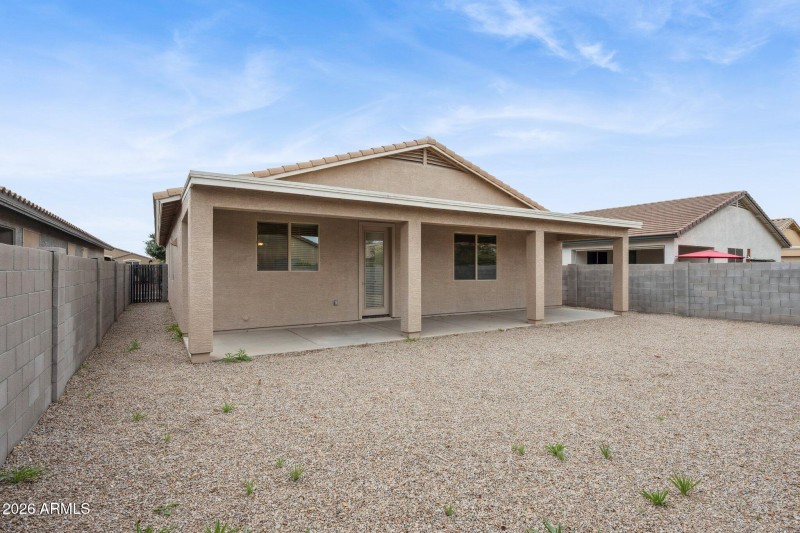 30-web-or-mls-1656-w-loemann-dr