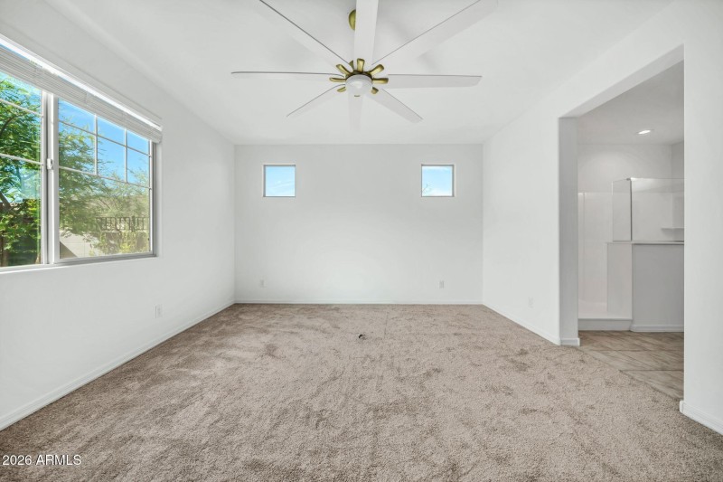 10223 W Piccadilly Rd, Avondale