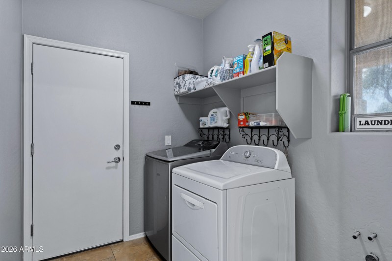 19305 E Thornton Rd-40