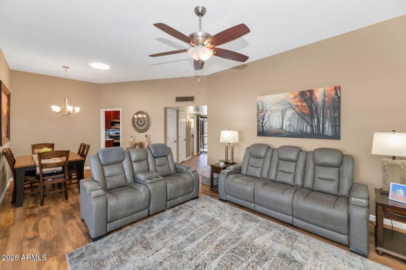 16652 N Boswell Blvd-large-006-029-16652