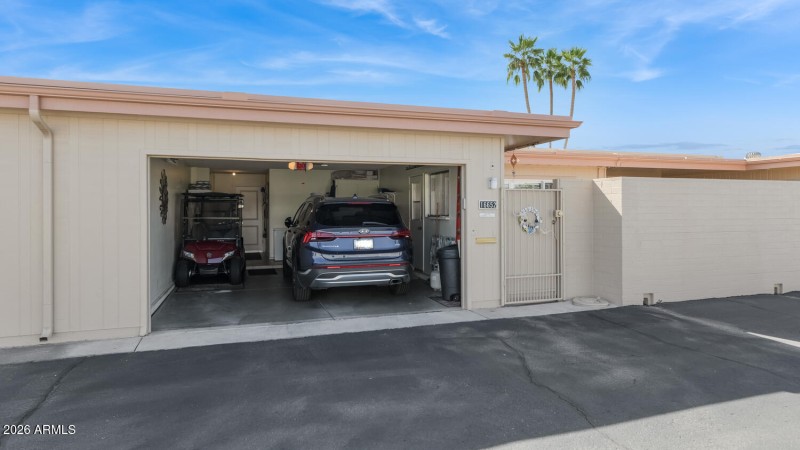 16652 N Boswell Blvd-large-026-003-TOD72