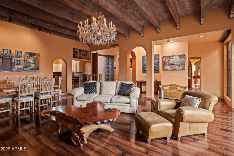 JL_167RidgeTrail-interiors-CommonAreas-1