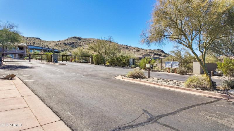 Entrance to Highline Canyon