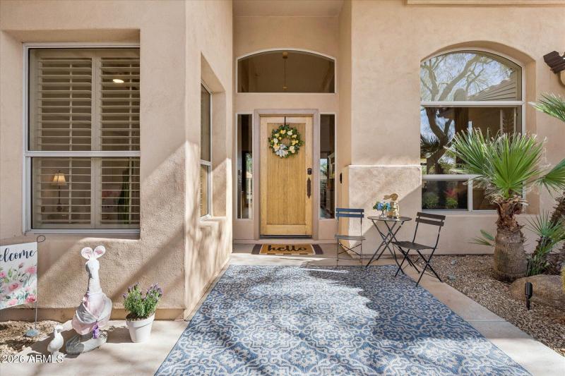 Entrance With Sitting Space