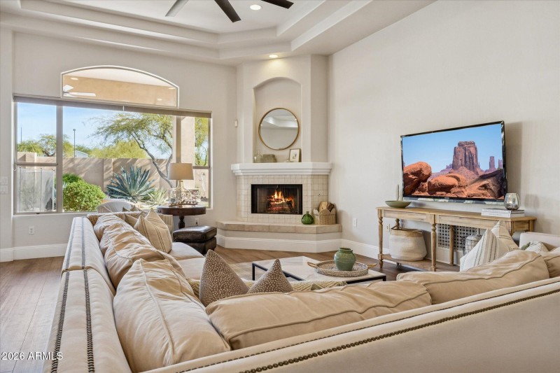 Living Room With Gas Fireplace