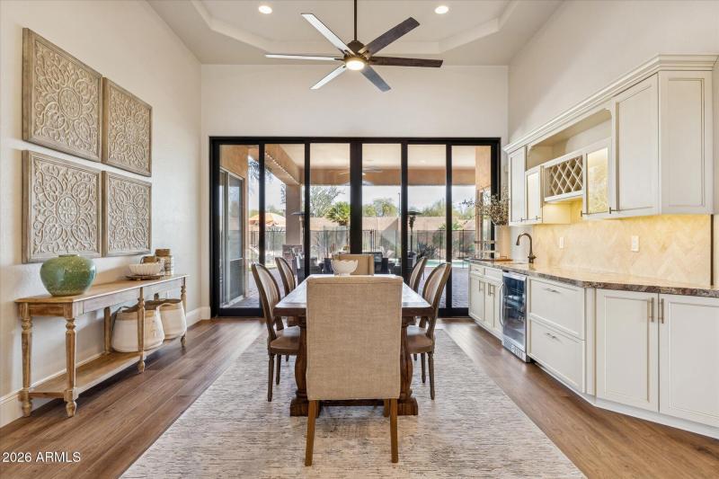 Formal Dining With Wet Bar
