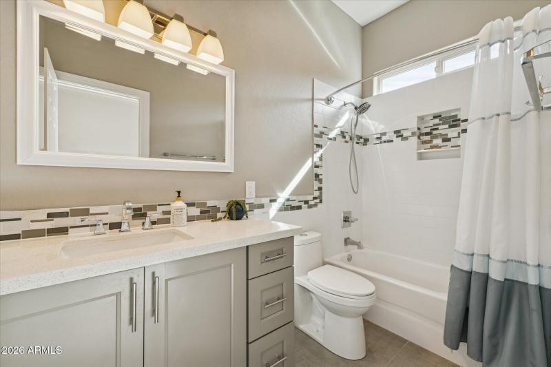 Bedroom #3 En-Suite Bathroom