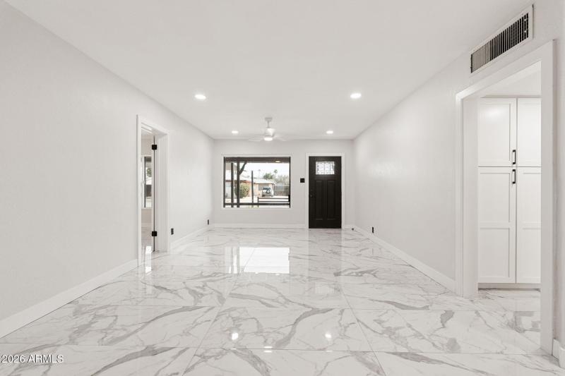 4540 N 12th Ave - 06