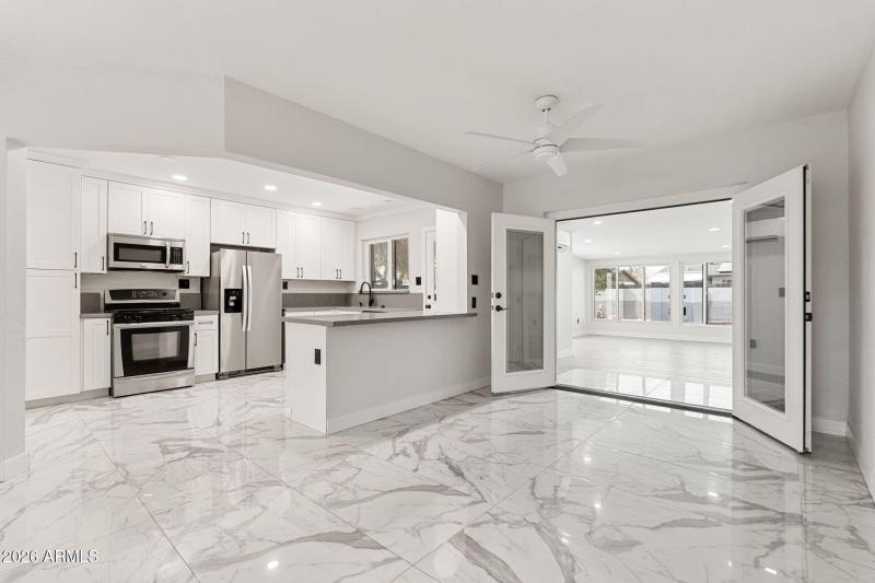 4540 N 12th Ave - 09