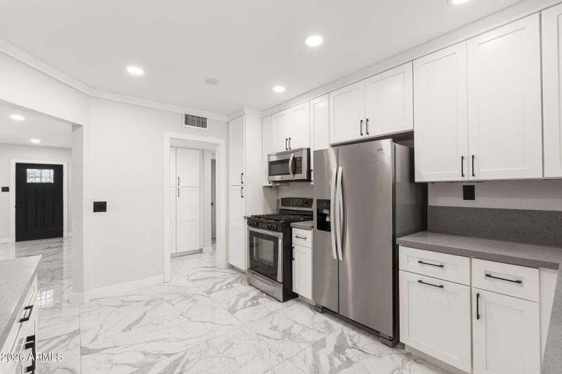 4540 N 12th Ave - 13