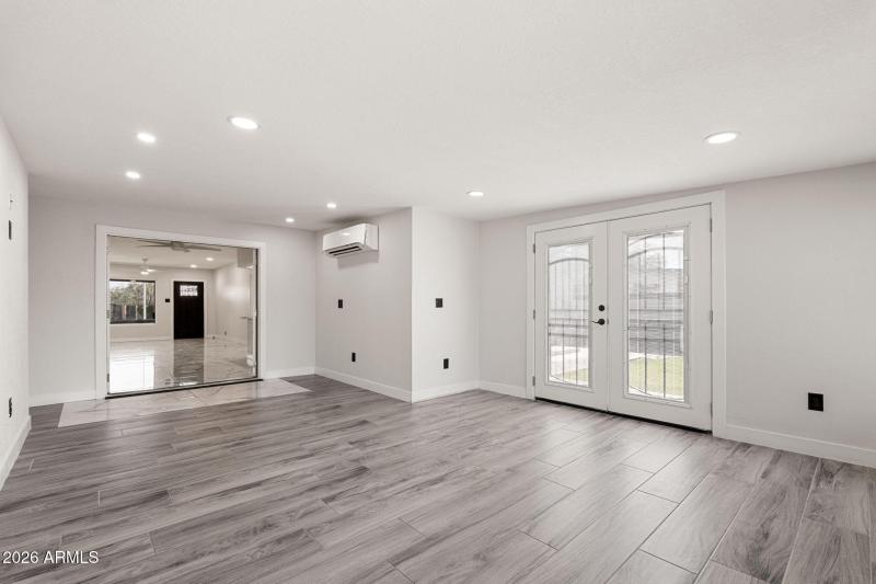 4540 N 12th Ave - 17