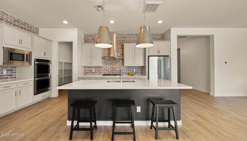 11-web-or-mls-Kitchen3