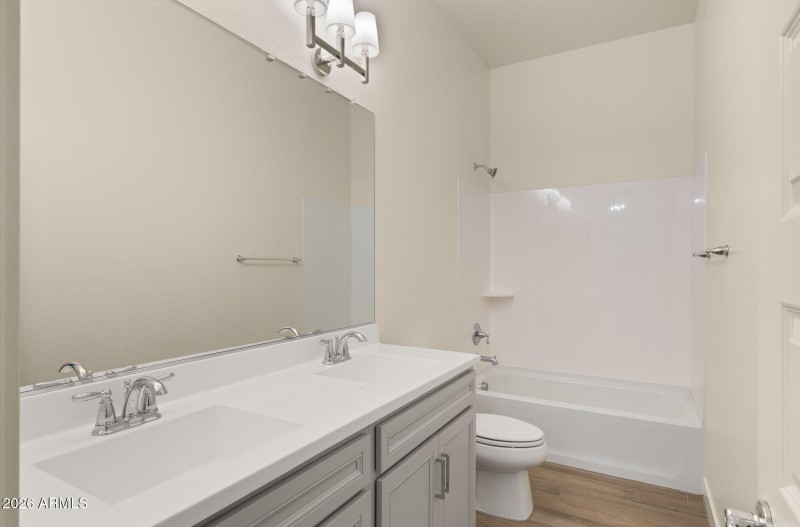 22-web-or-mls-Full Bathroom
