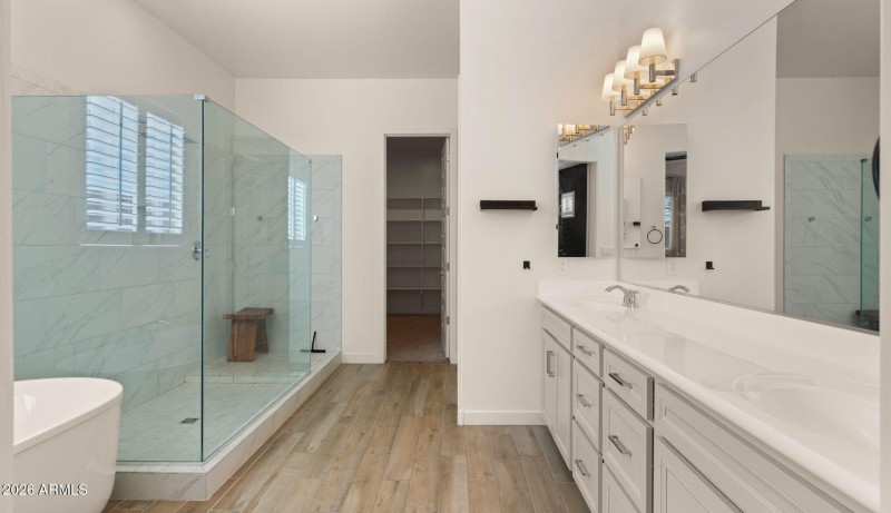 28-web-or-mls-Primary Bedroom4