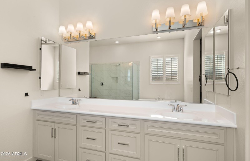 31-web-or-mls-Primary Bedroom7