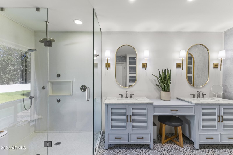 Primary Suite Bathroom