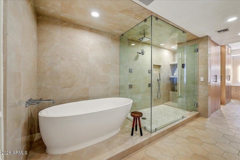 29-Primary Tub & Shower - Copy - Copy