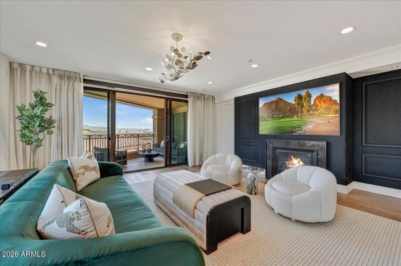 53-Living Sitting View II - Copy - Copy