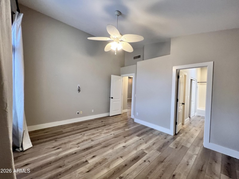 16962833902e571b85b1e54226b7849aed75fade