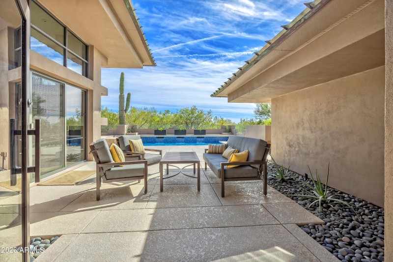 Private conversation terraces