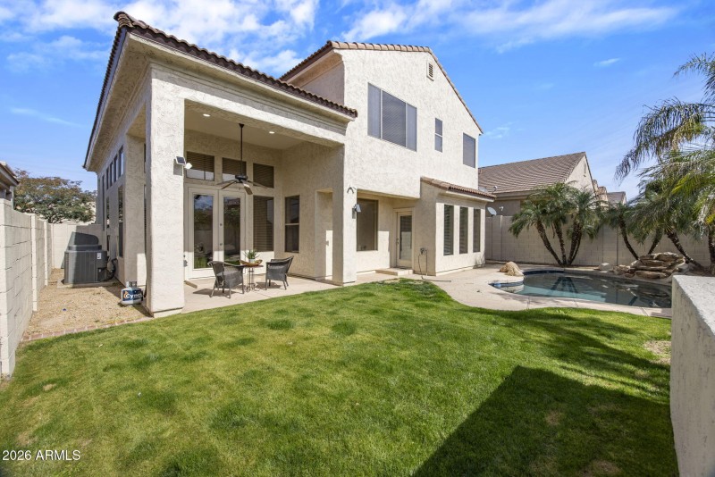 5-web-or-mls-D46A8579