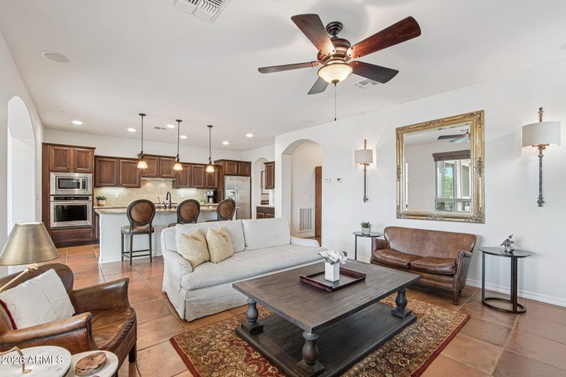 9-web-or-mls-N 129th Ln-S1202-009