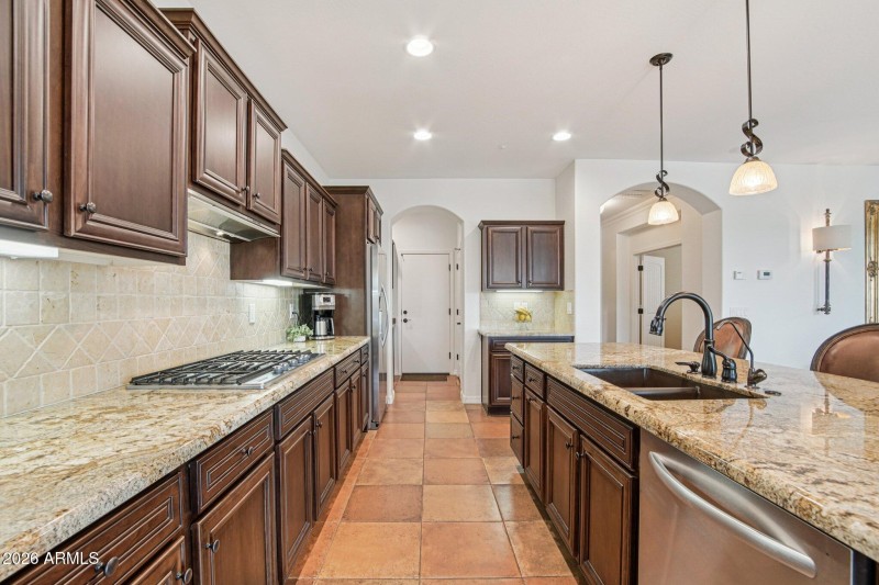 12-web-or-mls-N 129th Ln-S1202-012