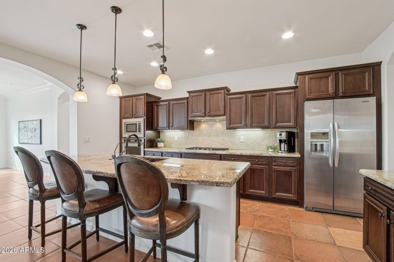 14-web-or-mls-N 129th Ln-S1202-014