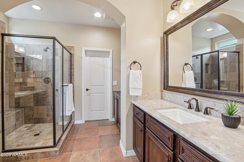 24-web-or-mls-N 129th Ln-S1202-024