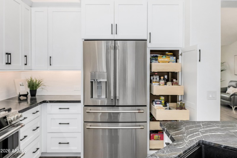 kitchen pull out drawers