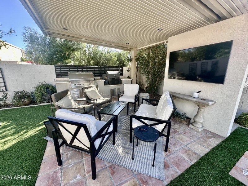 Outdoor Entertain/kitchen