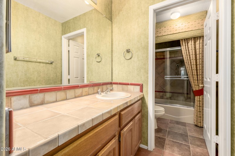 22 Guest Bath