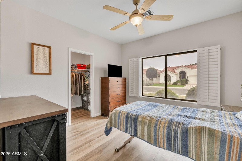 29_guest room 03.png