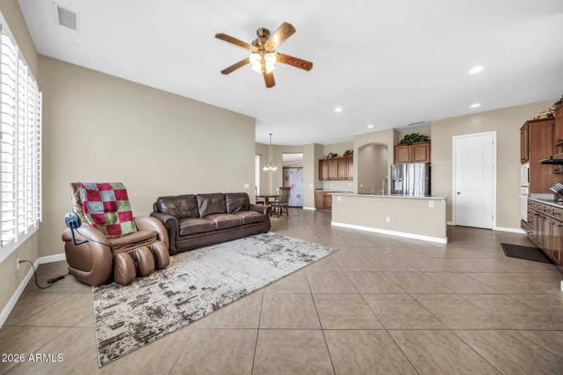 13006 W Colter-1_(2048)