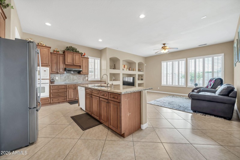 13006 W Colter St-21