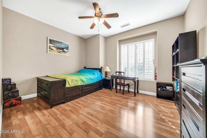 13006 W Colter St-35