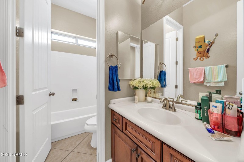 13006 W Colter St-37