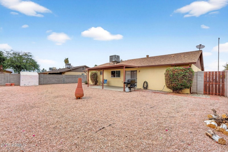 27-web-or-mls-24E Hopi Ave