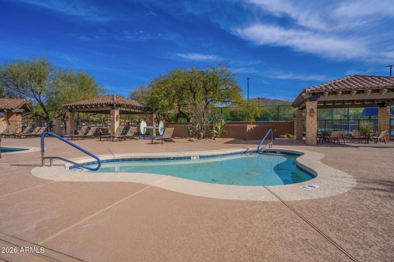 Las Sendas Community