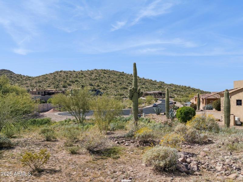 22-web-or-mls-8952-e-quail-cove-ln
