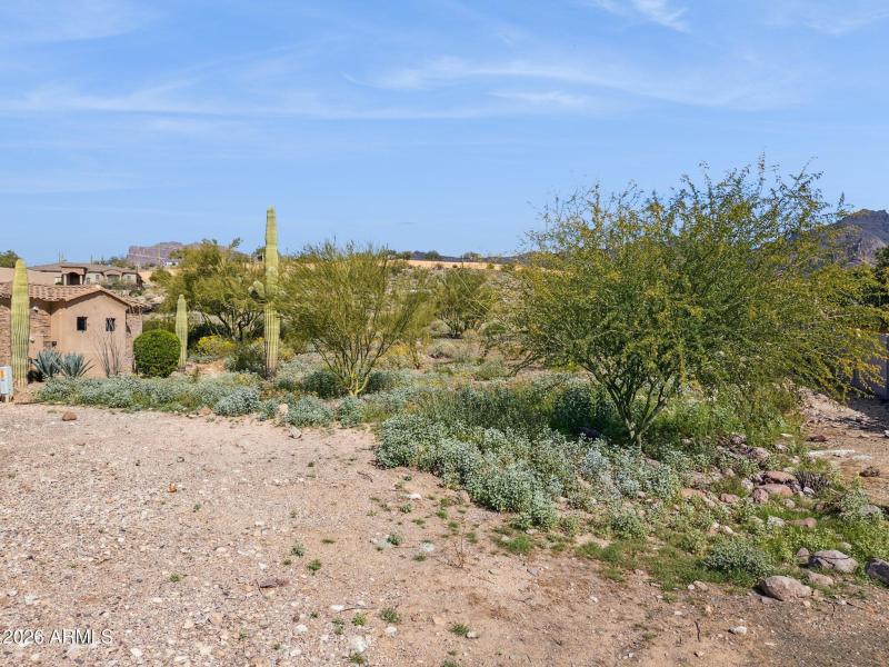 19-web-or-mls-8952-e-quail-cove-ln