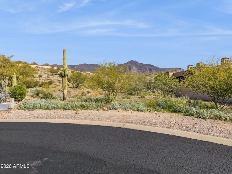 18-web-or-mls-8952-e-quail-cove-ln