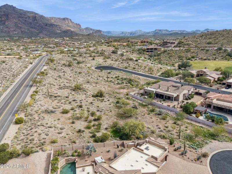 11-web-or-mls-8952-e-quail-cove-ln