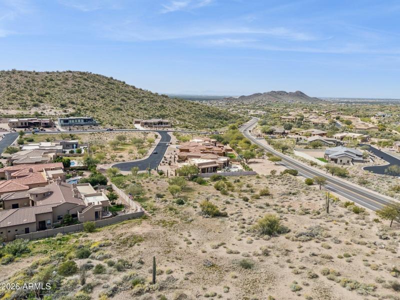 4-web-or-mls-8952-e-quail-cove-ln