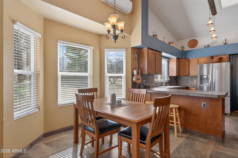 Interior - 4833 S Laguna Ave-5