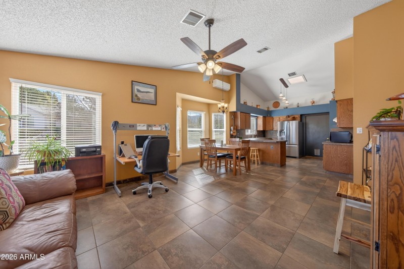 Interior - 4833 S Laguna Ave-7