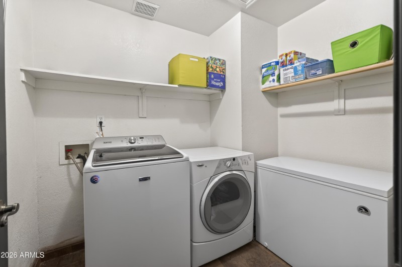 Interior - 4833 S Laguna Ave-23