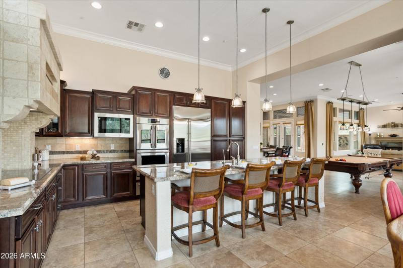 HIGHLY UPGRADED CHEF'S DREAM KITCHEN