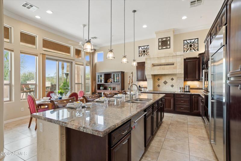 SO MUCH SPACE TO WORK IN