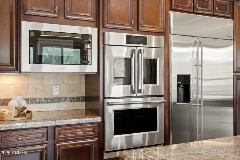 DOUBLE OVENS - NEW 2023